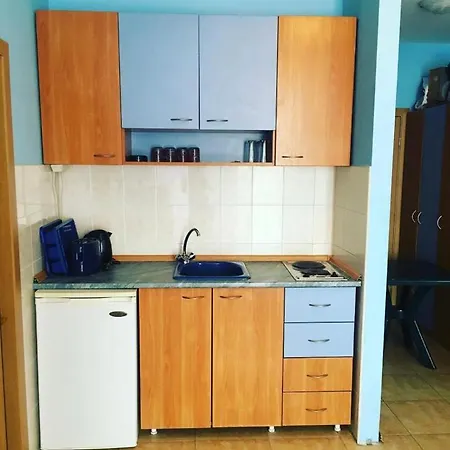 Самостоятелен Апартамент В Затворен Комплекс Apartment